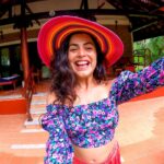 Shenaz Treasurywala Instagram – 4 nights
with ayurvedic massages
and meals at this stunning resort. Winner can bring one person.
After watching this video and the earlier video on @nattikabeachayurvedaresort
Tell me;
1.Why do you want to go to the Nattika Ayurvedic Beach Resort?
2.Who with?
3.How will you get there?
4. Please follow @nattikabeachayurvedaresort
to increase your chance of winning!
5. Take a screenshot of your comment; post it in your stories and tag @shenaztreasury and @travelhotelsmiles
People who are in my community who comment regularly on my videos have a higher chance of winning.
Best of luck everyone!!!
Many more of such giveaways coming all through 2021!!!
It’s my way of giving back to YOU for your love and regular support😘❤️
@nattikabeachayurvedaresort #varkala #varkalabeach #varkalacliff #varkalabeachcliff #varkaladiaries #varkalavibes
#travelwithshenaz #travelhotelsmiles
#goproindia @goproindia
