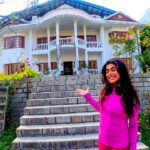 Shenaz Treasurywala Instagram - It’s December!! Which is usually all about travel for most of us. But 2020 is a different year and as corona still haunts us, are you traveling in December or staying home? Location: @thelamahouse in Manali built by Tibetan monks - lamas Now converted into a beautiful HOMESTAY. This place is cozy and looks like a dolls house 🏡 ❤️❤️❤️😍 @standwithtravel #standwithtravel #mygreatindianroadtrip