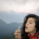 Shenaz Treasurywala Instagram – Name a moment in your life when you wish time went in slow mo?
These are some moments from #mygreatindianroadtrip that I wish went slower
Shot on Vivo V20 #vivoV20
@vivo_india #delighteverymoment
The daily wagers in travel (tour guides, drivers, porters, etc) are helpless because they are usually not on salaries – they do work to make money
StandWithTravel is a crowdfunding initiative where contribution made by travellers who care will reach these daily wagers to give them cash to survive today And they are more than happy to host the contributors in the future for trips with them.
Support today –
Your payment goes to a local travel business in a region of your choice. This cash will help them survive and support the local drivers, guides, porters, etc.
Travel tomorrow –
Redeem your contribution in the future and travel with the same small business you Supported. This has unlimited validity, so travel when you feel safe.
LINK IN BIO