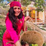 Shenaz Treasurywala Instagram – If you could grow anything what would it be? I would grow in height hahaha #standwithtravel
The daily wagers in travel (tour guides, drivers, porters, etc) are helpless because they are usually not on salaries – they do work to make money
StandWithTravel is a crowdfunding initiative where contribution made by travellers who care will reach these daily wagers to give them cash to survive today
And they are more than happy to host the contributors in the future for trips with them.
LINK IN BIO
@mgmotorin @standwithtravel #standwithtravel
@meenabaghhomes @meenabaghforestgarden
PC-@sanjayausta
#travelwithshenaz #travelhotelsmiles
#GoPro #goproindia @goproindia #shenazgopro
#mygreatindianroadtrip