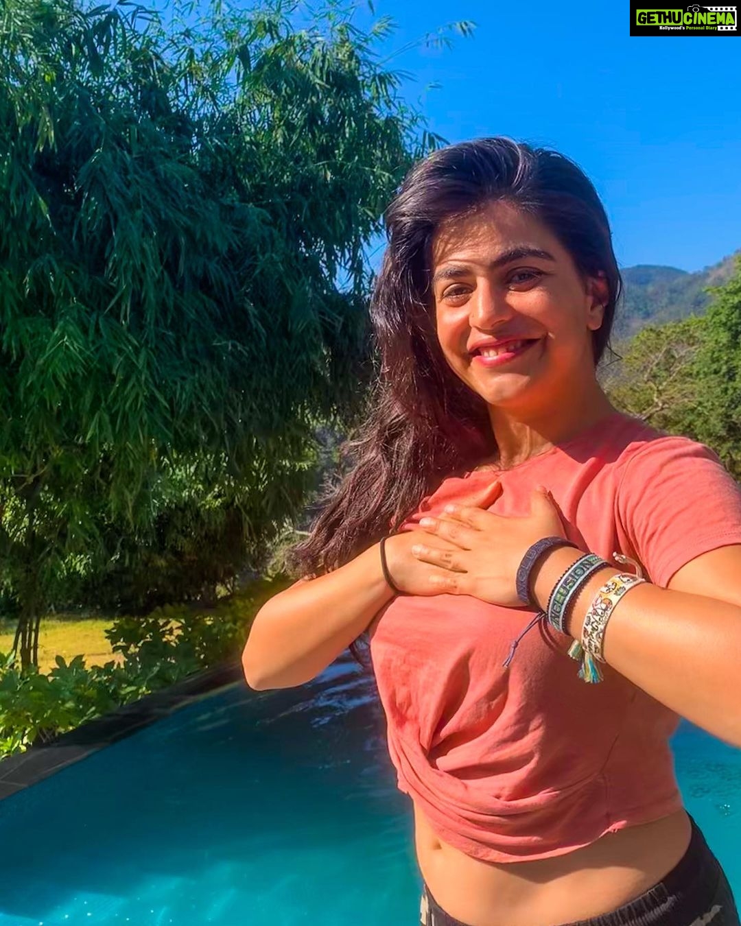 Shenaz Treasurywala Instagram - #travelwithshenaz Giveaway Day 9 Today’s Challenge: 1. Post a 15 second reel talking to me genuinely-I want to hear from you. Your thoughts! Start the reel with, Dear Shenaz... I want to get to see you, your thoughts and your feedback. 2. #TravelWithShenaz #ShenazGoPro and Follow @goproindia 3. In the comments here and in the caption you can elaborate on what you say in the reel. 4. Follow @goproindia and Make sure you’re following both my accounts- this one and @travelhotelsmiles 6. Please note 📝 the reel must be posted fresh within the next 24 hours. Also, I prefer if you just use just these tags above so it’s clear it’s for this contest 😊❤️ thanksss!! 8. Vertical reels have more chances of winning. 10. Make sure it’s a public profile and it’s shared to profile so I can see the reel. Guys, only one person can win a day. You’re entries are all so good!!!! It’s very hard to choose and I am doing my best. Don’t be disheartened if you haven’t won yet, I will keep having more competitions on this page. #TravelWithShenaz 9 days, 9 challenges, 9 winners! #MoreEverything I am giving out 9 of the latest GoPro HERO9 Black in the course of 9 days! This is a #TravelWithShenaz and #GoProHERO9 Black Giveaway • Tomorrow evening I’ll pick the final winner for the challenge! Please see @travelhotelsmiles by 10.30 pm and my stories to see Day 8 challenge winner. Giveaway courtesy @GoProIndia @GoPro #goproindia I want to thank you all from the bottom of my heart for taking part in this contest. I feel so crushed that I can’t send everyone of you a GoPro but I am sending every single one of you a genuine Thank You for taking part in not just this contest but for being part of my journey and supporting me every single day with your heartfelt comments and love. When picking the winners of the day, I did also take into consideration the people who participate on my channel and comment on my videos. I wanted to pick people that are part of my journey and I will continue to have contests and this is something I definitely take into consideration. I feel you are part of my family and hopefully by now you feel as close to me.