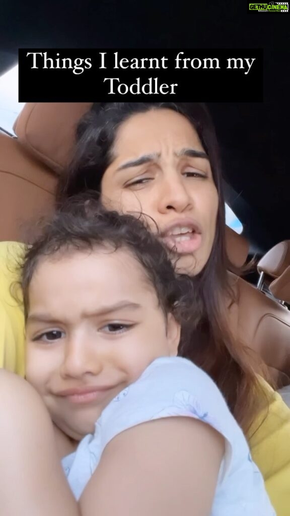 Shikha Singh Instagram - Are you also learning from your kids everyday ??? There’s so much to learn from you my love @alaynasinghshah. My new inspiration 🤪❤️ #babiesofinstagram #toddler #toddlerlife #mom #mommy #actress #momlife #motherhood #motherdaughter #daughter #girl #baby #babygirl #love #bestfriends #live #laugh #fun #funny #teaching #lifequotes #lifelessons #blessed #grateful #thankyou