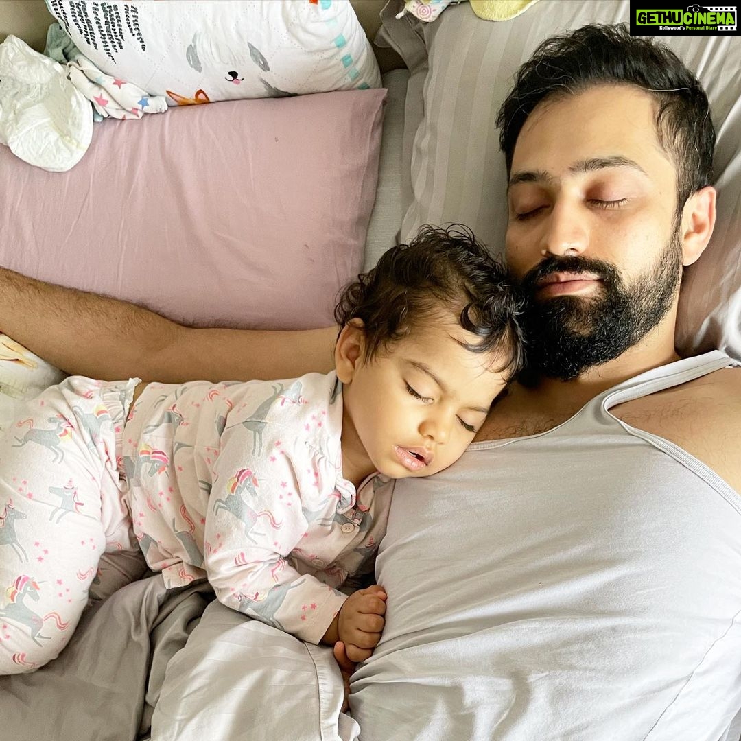 Shikha Singh Instagram - Counting my blessings every single day 🧿😇 #daddy #daddydaughter #daddyslittlegirl #daddysgirl❤️ #family #papa #daughter #daughterlove #girl #baby #babygirl #papakipari #papalove #mybaby #love #blessed #thankful #grateful #bliss #god #godislove