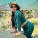 Shikha Singh Instagram - When nothing can stop you. You are unstoppable ! Keep your chin up & confidence high cos one day you will get what u always wanted. Just don’t give up & believe in yourself ❤️ #travel #traveldiaries #reel #reels #reelsinstagram #reelsvideo #reelkarofeelkaro #reelitfeelit #videos #trending #trendingreels #trend #actor #actress #green #masaimara #africa #nairobi #wild #wildlife #wildanimals #wildnature #naturelovers #nature #just #fun #making #makingmemories #thankyou #grateful