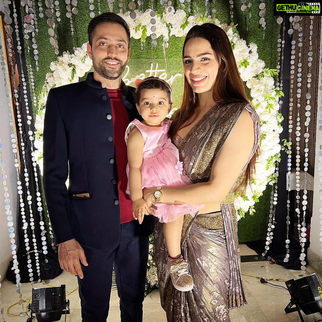 Shikha Singh Instagram - Cos #addykiash Ho gayi. Congratulations 🥳 #family #love #engagement #us #celebration #photo #instagood #instaphoto #instagram #instalike #instadaily #happy #couplegoals #baby #babygirl #babiesofinstagram #cute #indianwedding #saree #sareelove #suit #grateful