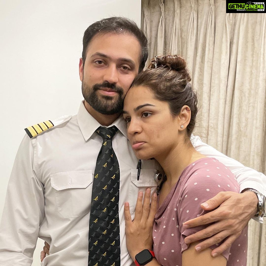 Shikha Singh Instagram - When you feeling low & want to be pampered but he gets pulled out for a flight!!! #callofduty #workmode #instagood #instagram #insta #instamood #instalike #instalove #photography #photo #photooftheday #loveislove #boyfriend #uniform #mom #mommy #lover #flying #papa #mommymakeover #mommyhood #actress #actorslife #actor #husbandandwife #wife #pilot #trending #missyou #love