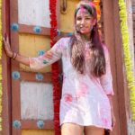 Shikha Singh Instagram - Happy Holiiiii ❤️ #trending #trend #instagood #holi #holifestival #india #instagram #insta #instamood #instalike #instalove #photography #photo #photooftheday #baby #girl #babygirl #babystyle #mom #mommy #mommymakeover #mommyhood #actress #actorslife #actor #actorlife #acting #godisgood #bekind #god