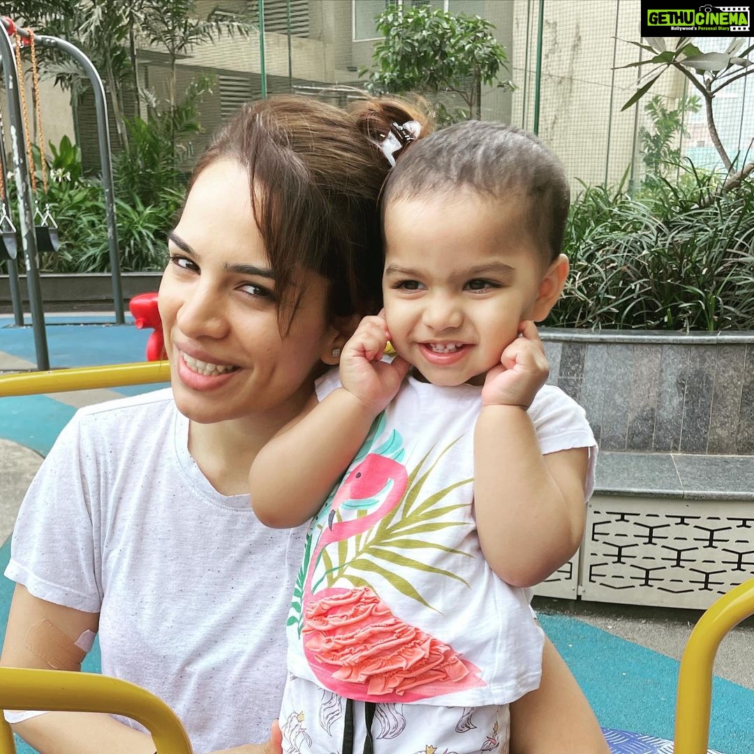 Shikha Singh Instagram - U have my ❤️ & my attention forever @alaynasinghshah #baby #girl #babiesofinstagram #babies #babieswithstyle #babygirl #babygirls #mom #mommy #mommydaughter #mother #motherlove #motherdaughter #motherhood #memories #makingmemories #trending #instagood #instagram #insta #instaphoto #photography #photo