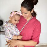 Shikha Singh Instagram - Morning laughters are the best ❤️ #baby #babygirl #girl #mom #mommydaughter #momdaughter #bonding #bondingtime #memories #blessed #thankyou #gratitude