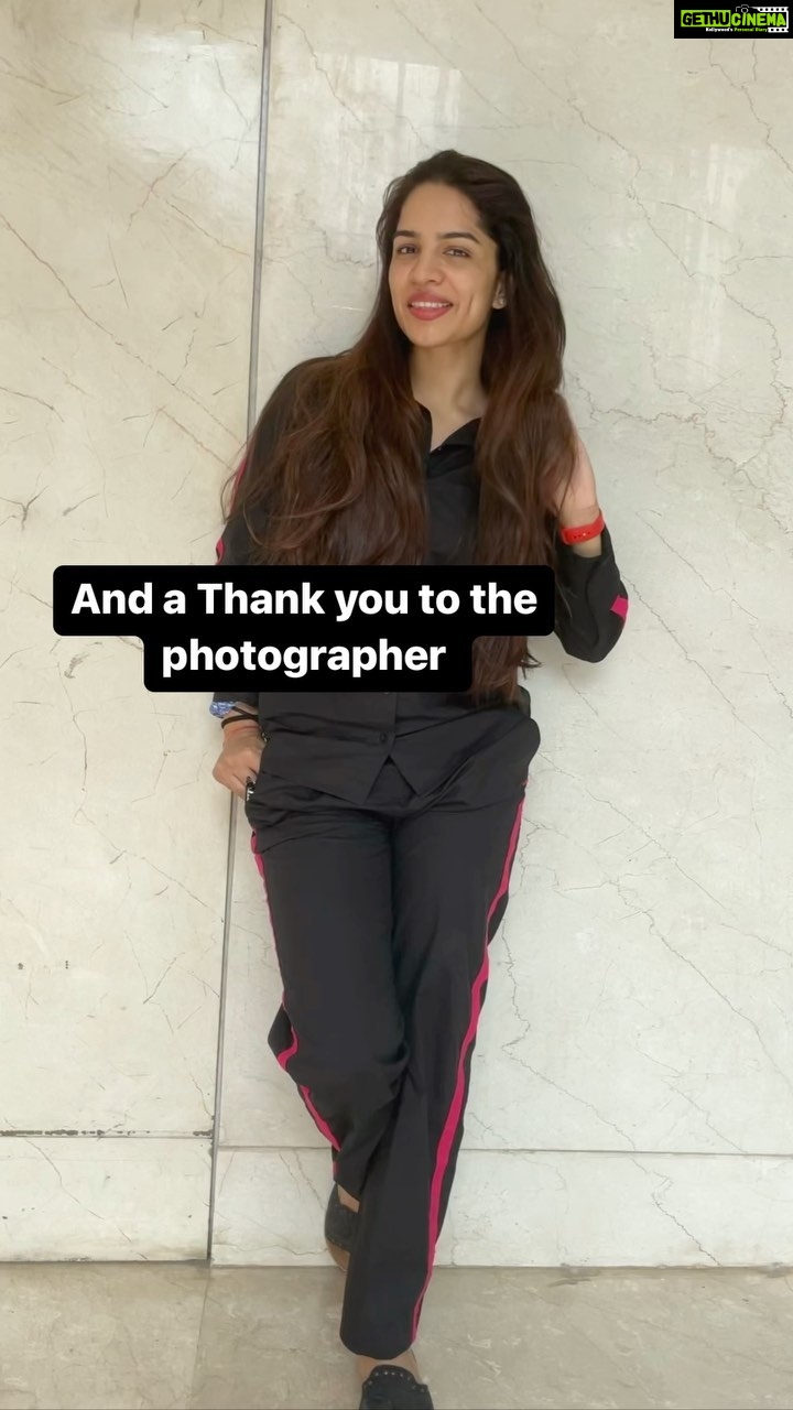 Shikha Singh Instagram - My go to poses for pictures & my super comfortable co-ordinated sets by @nachtspree_by_namrata ❤️ #pose #poser #actor #actorslife #actress #reel #reels #insta #instagram #reelsinstagram #reelitfeelit #fun #funny #love #live #laugh