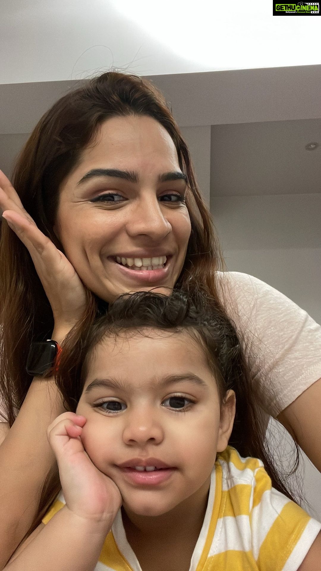 Shikha Singh Instagram - Do u also enjoy making reels with your kids ?? I am loving it ๐ #girl #babygirl #partner #friend #daughters #love #reels #reel #intagram #iamgorgeous #trending #reelit #reelitfeelit #reelkarofeelkaro #insta #trendingreels #fun #funnyvideos #funnyreels #funny
