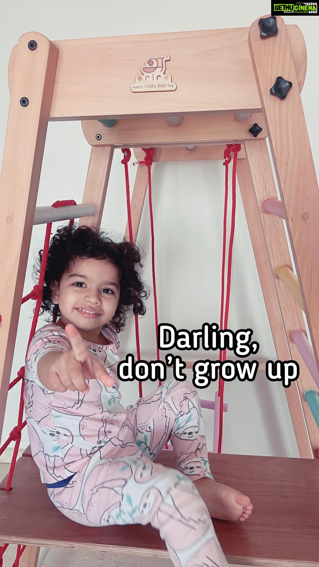 Shikha Singh Instagram - At a time when I was unwell & most of the kids are falling sick around, this ultimate jungle gym by @arirotoys is a blessing. Alayna loves being a monkey on this & plays non-stop & i don’t feel guilty that she’s missing out on playtime cos of me ! Darling, don’t you ever grow up ! Keep playing & exploring everyday like this & keep making memories ! Love you to moon & back ❤️ #play #playtime #baby #babygirl #babiesofinstagram #gym #junglegym #arirotoys #reel #reels #fun #exercise #reelsinstagram #reelitfeelit #insta #instagood #instagram #thankyou #blessed #grateful #bekind #makingmemories #cherisheverymoment