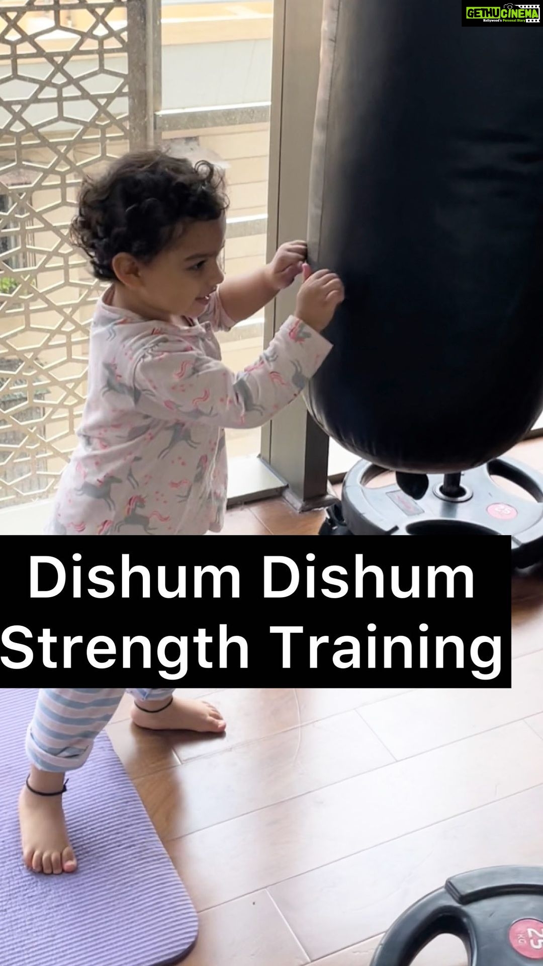 Shikha Singh Instagram - My 2 year old Dhaakad Baby @alaynasinghshah ❤️ Ways to make your baby tired and meanwhile inculcate the habit of exercise in them. Just our regular exercise routine 😇 #us #motherdaughter #babiesofinstagram #baby #girl #babies #momlife #mom #mommy #mother #babygirl #cute #strong #strongwomen #just #reel #reels #reelsinstagram #reelkarofeelkaro #reelitfeelit