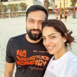 Shikha Singh Instagram - Mommy Daddy power! Sometimes u just gotta be the Husband & Wife and enjoy❤ #us #love #blessed #thankful #grateful #insta #instapic #instagram #instagood #instamood #mood #moodoftheday #beach #beachlife #beachvibes #photography #just #couple #husband #wife #husbandandwife #lover #lovers #eternal #bekind