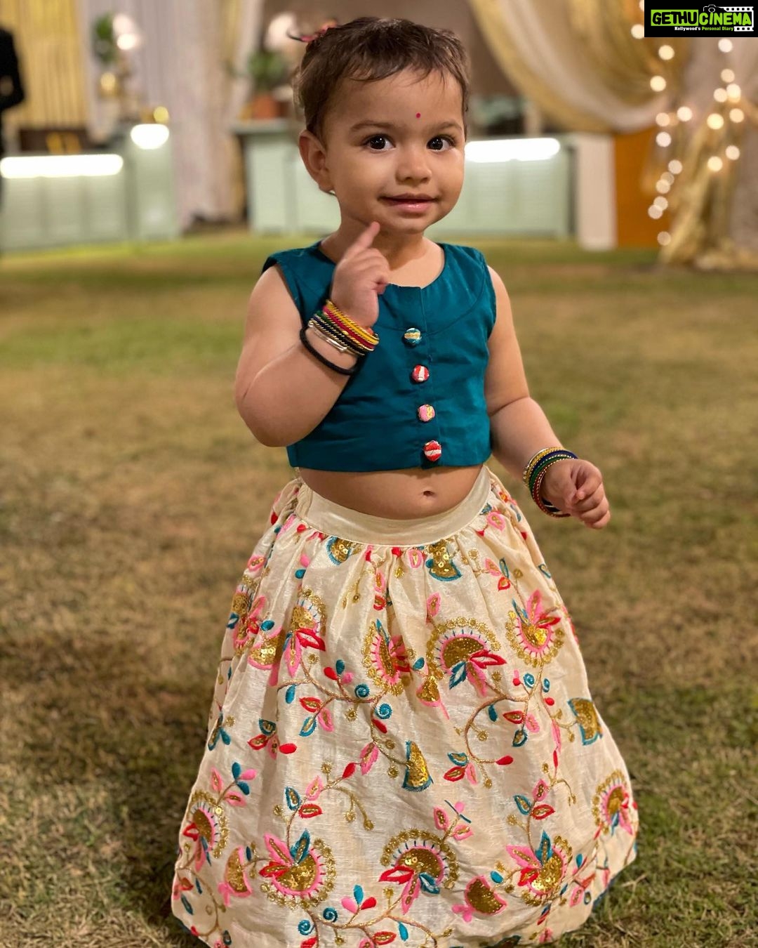 Shikha Singh Instagram - Radhe Radhe from our little Radha. Happy Janamashtmi ❤️😇🧿 #alaynasinghshah #krishna #krishnalove #janamashtami #lordkrishna #indian #indianfestival #proud #love #loveindia #girl #babiesofinstagram #babies #babygirl #baby #daughter #radha #happy #gratitude #blessed #blessings #thankyou