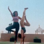 Shiny Dixit Instagram - I have your back for life ! 💛💛 Yoga se Hoga 🔥