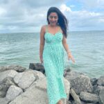 Shiny Dixit Instagram - Exploring 😇😇 Heavenly 💯 2022 , let’s be kind and create magic 😇😇 Dhanushkoti Beach, Srilanka Border