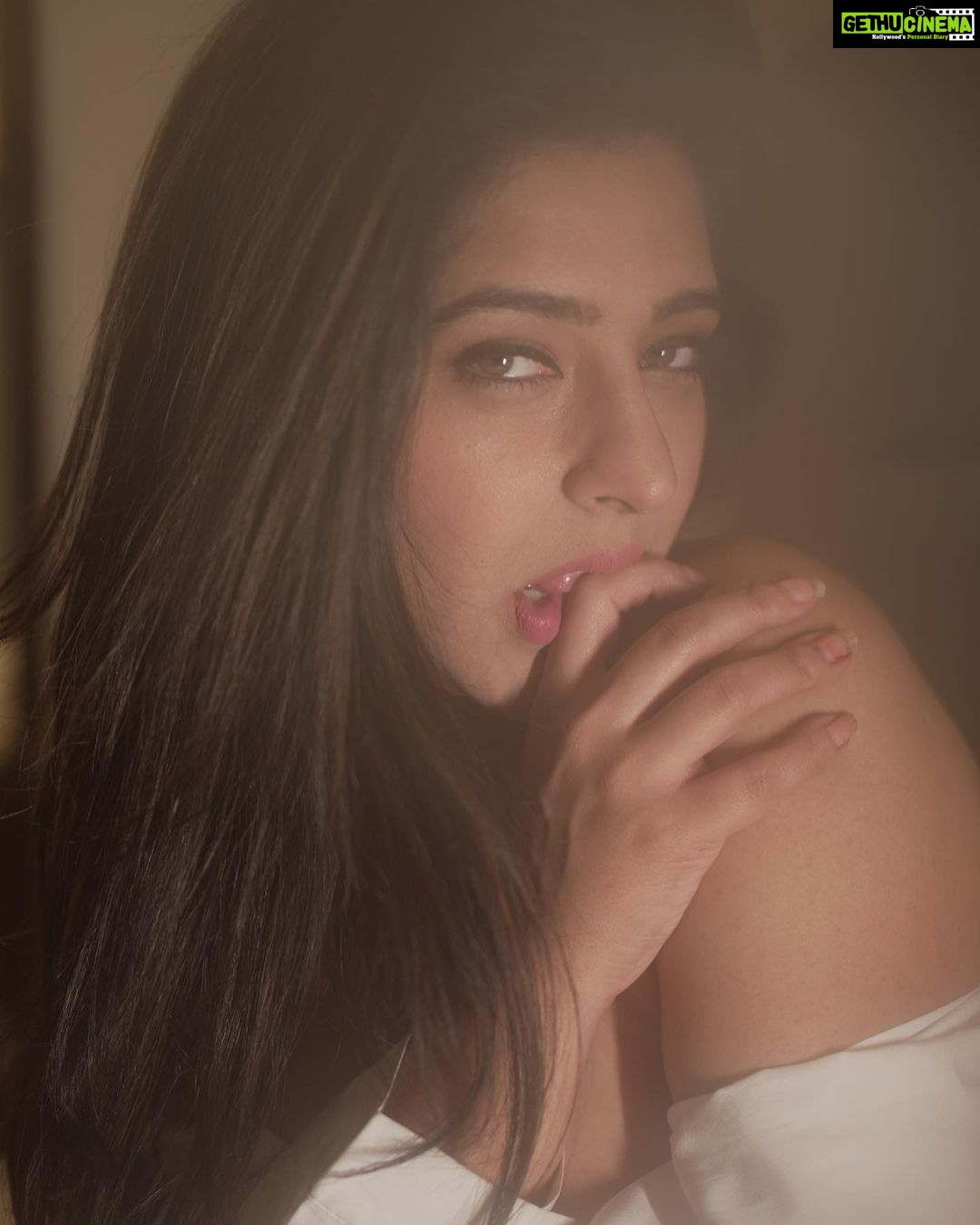 Shiny Dixit Instagram - On this women’s day I wanna say something LOUD and CLEAR - I am both , yes I am “this” and I am “ that “ Who gave you the right to categorise me and my personality? Today you are celebrating me ? What about the days you men call us by the names ? Or show your strength on us by beating us ? Raising your voice and telling us that you are the bread earner of the family ? Or call me “Chakmi kuddi “? But at the same time you like a girl who is beautiful but not a bold one ...but you want her bold in bed ? Such double standards.... Such cheap games and double standards!!! Women day is everyday , celebrating womenhood is a lifestyle not a day ? Got it next time you comment or judge a woman think twice that you people with “double standards also celebrate women’s day “ Huh 😂😂💛 To the women - we need unity - happy women’s day “