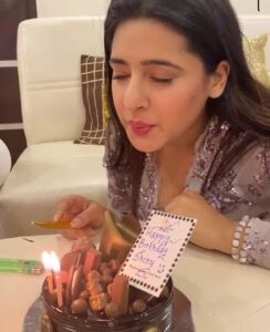 Shiny Dixit Instagram - I am grateful for all the birthday wishes and sooooo much love you people gave me , which is so clearly visible, friends and family make your life and that’s what it is ..
Best birthday ever ....
Thanks a lot people love you all for making it so special , all my insta family , thanks a lot ❤️❤️❤️❤️❤️❤️❤️
🙏🙏🙌🙌🙏🙏