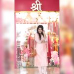 Shiny Dixit Instagram – Shree brings to you beautiful festive wears that will steal your heart. 
Just two steps away to be 100 stores strong. Exciting offers awaits you. 
Follow @shreetheindianavatar to discover the stores next to you and their lovely collection. 
 

#ShreeTheIndianAvatar #KhushiyuonKeSauBahane #FestiveVibes #DwarkaStorelaunch 
#DiwaliBonanza
#100storesstrong2021