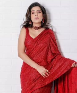 Shiny Dixit Instagram - Glam saree look 20's 🔥🔥🔥🔥
Preety inside out @shinydixit05
Makeup - @makeupbypoojagosain
Hair - @hairofy_
Outfit - @aace_official
Jewellery - @vaidaan.official
📸 - @lakshaysachdevaphotography
.
.
.
.
.
.
#hairartist
#makeuplook #makeup #hairstyling #hairstylistalert #hairgrowth #hairfashion #fashionblogger #fashionphotographer #instagram