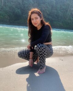 Shiny Dixit Instagram - Simplicity is something I wanna live for !!!!
Birthday 2022
Grateful 😇