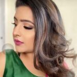 Shiny Dixit Instagram - Do pal ki yeh zindagi hai , usmei bhi itne gille shiqve Kyu hain Akhir ??
