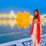 Shiny Dixit Instagram - 🦋🦋☀️☀️ Love ♥️♥️♥️♥️♥️♥️♥️ Sri Harmandir Sahib, Sri Amritsar - www.sgpc.net