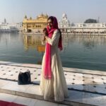 Shiny Dixit Instagram - Ek Onkar ❤️❤️ Shukrana mere Mallik ❤️❤️ Golden Temple