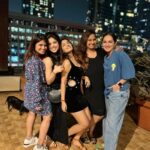 Shiny Doshi Instagram – Good music, great friends, bright lights and late nights. 

#partytime #birthday #celebration #allmine