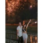 Shiny Doshi Instagram – Love and light❤️🧿

#hello2023