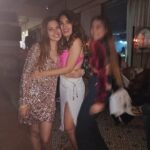 Shiny Doshi Instagram – Best nights are blurr and beautiful💖 

What a party alice what a party👌🏻😛

#wepartiedhard Mannrangi