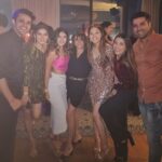 Shiny Doshi Instagram - Best nights are blurr and beautiful💖 What a party alice what a party👌🏻😛 #wepartiedhard Mannrangi