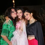 Shiny Doshi Instagram – Happy girls shine brighter ✨️ 
My sara💖 My yas 💖

#Diwali #party #allmine Home Sweet Home