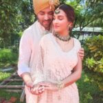 Shiny Doshi Instagram - 🤍 GAURA 🤍 Styled by @desai6343 #gaura #wedding #traditionalwear #lucknowi #thisisus #happy #happy #pandyastore #shinydoshi
