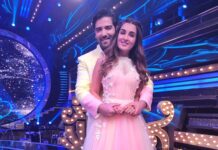 Shiny Doshi Instagram - Watch us spreading love on raviwaar with star pariwar, tomorrow only @starplus 8pm ❤️ #gaura #dhara #gombi #ravivaarwithstarparivaar #romantic #love #magical #winner #starplus #couplegoals #funtimes #shinydoshi Dadasaheb Phalke Chitranagari FILMCITY Goregaon East Mumbai
