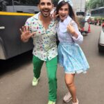 Shiny Doshi Instagram - Dont forget to watch us on #ravivaarwithstarparivaar this Sunday. Fun times with @kanwardhillon_ Styling @harshalds Hair by @nisha_hairstylistt #pandyastore #dhara #shiva #ravivaarwithstarparivaar #bachpan #kids #funtimes #starplus #starpariwar #shinydoshi Dadasaheb Phalke Chitranagari FILMCITY Goregaon East Mumbai