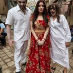 Shiny Doshi Instagram - ☠️ Bhootiya pariwaar ☠️ #pandyastore #wardboy #loteridulhan #patient #comingsoon #funnysequence Dadasaheb Phalke Chitranagari FILMCITY Goregaon East Mumbai