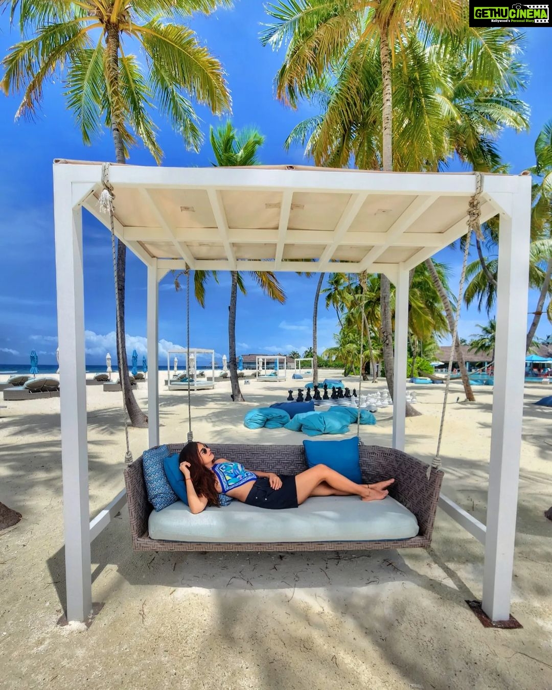 Shiny Doshi Instagram - CHILLAX to the MAX π #islandlife #chilling #nature #maldives #bluesky #bluewater #peaceofmind #traveler #adventure #sanity #pictureoftheday #moodoftheday #instatravel #instalove #instalife #shinydoshi Finolhu Baa Atoll