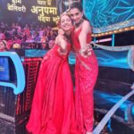 Shiny Doshi Instagram - Watch raviwaar with star pariwar now now now only on @starplus ❤️ #pandyastore #ravivaarwithstarparivaar #starplus #shinydoshi Dadasaheb Phalke Chitranagari FILMCITY Goregaon East Mumbai
