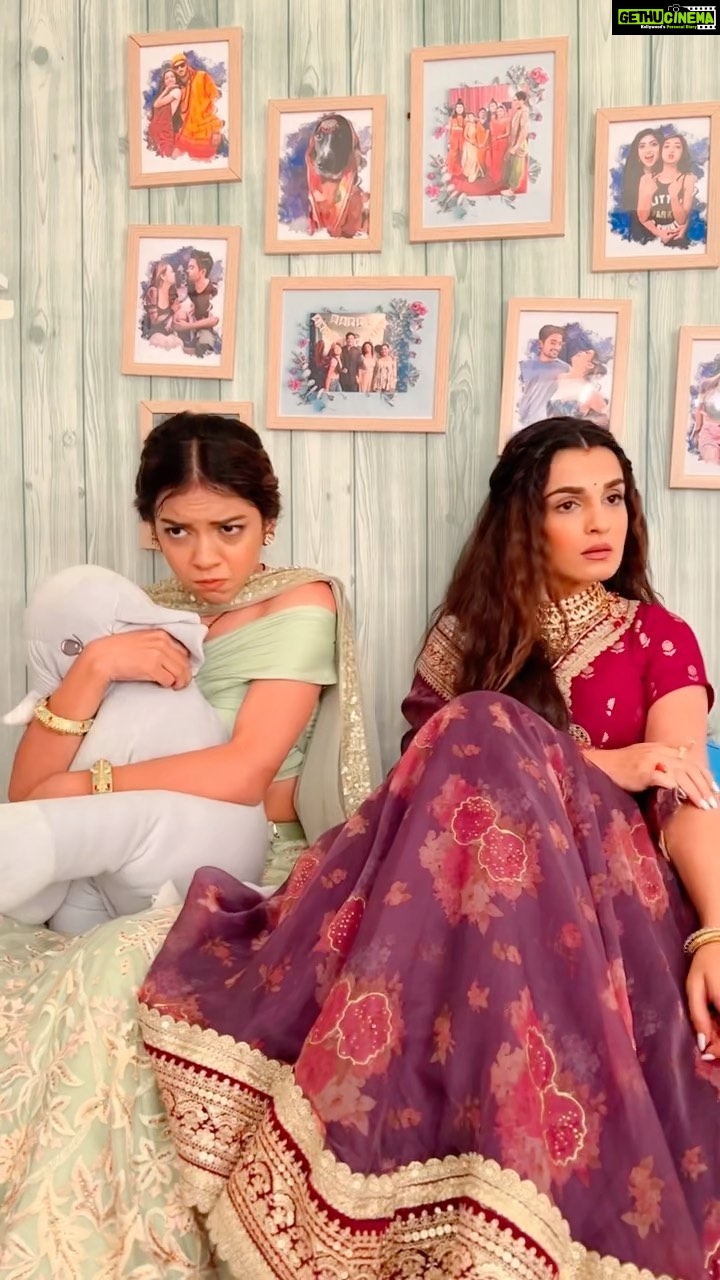 Shiny Doshi Instagram - “Nuuuu Shut Uppp”😈 🔥 Tag Your Closest Sibling❤️ #love #crazy #friend #friendforever #fun #funnyreels #comedyreels #trendingreels #trending #reelkarofeelkaro #madness #follow #followformore