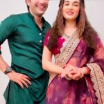 Shiny Doshi Instagram - Laughter challenge😂 . . . . . #instagram #instagood #reels #reelitfeelit #reelkarofeelkaro #funnyvideos #funnyreels #pandyastore #bts #trending