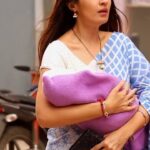 Shiny Doshi Instagram - @shinydoshi15 #veer_photography606__ #reelsinstagram #viralreels #random #reels #photographerlife #actress #likeforlikes #followforfollowback #sad