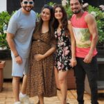Shiny Doshi Instagram – Good times with the best ones❤️ 

@lavesh_k @vinnyaroradhoopar @dheerajdhoopar @hitesh_krrips @nyshaakriplani
