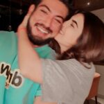 Shiny Doshi Instagram - I like me better when I'm with you❤ @lavesh_k #lovehim #husbandandwife #couplegoals #trendingreels #funnyreels #reelsinstagram #reelitfeelit❤️❤️