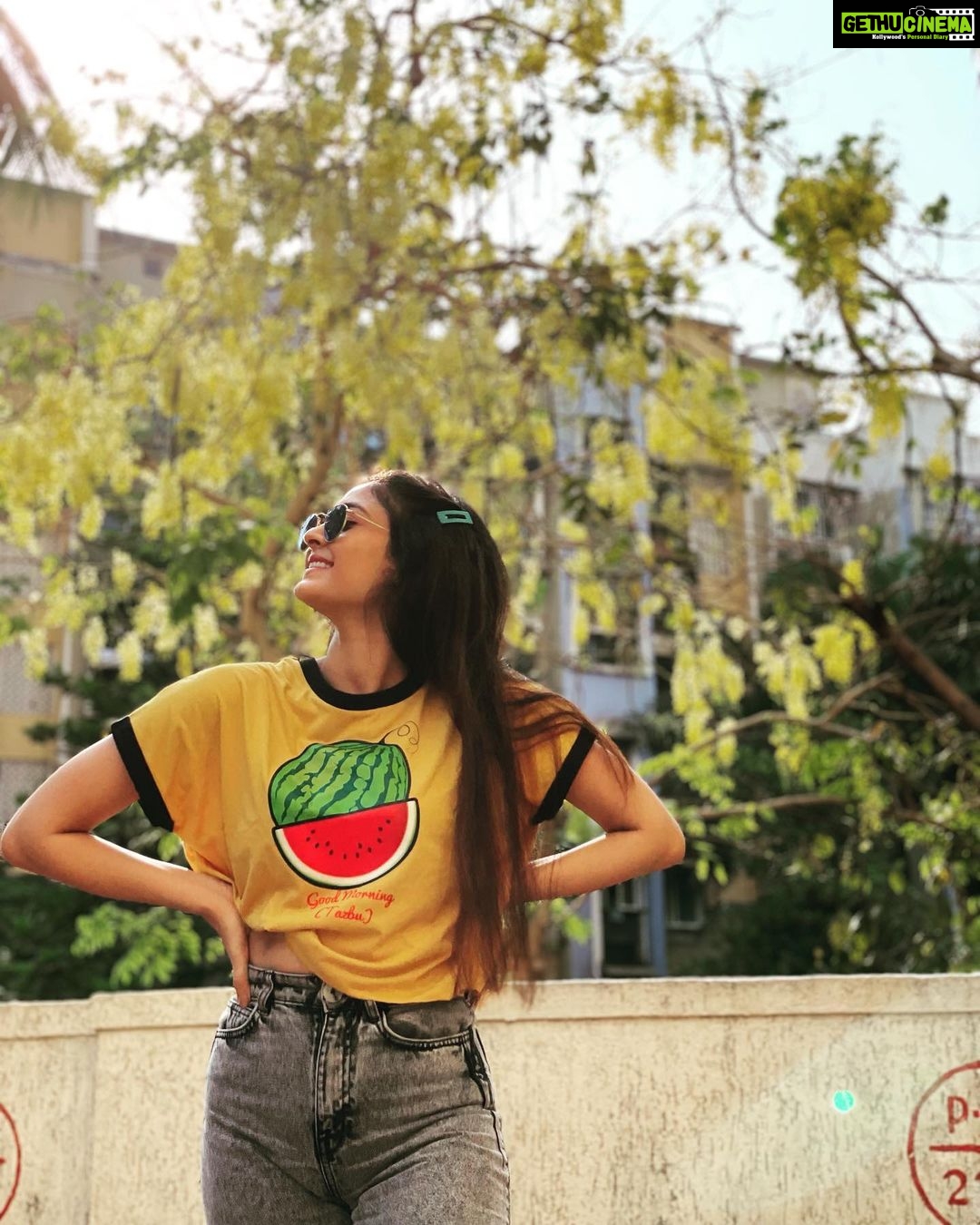 Shivangi Khedkar Instagram - Tazbu kinda day 🍉 #summervibes #watermelonsugarhigh