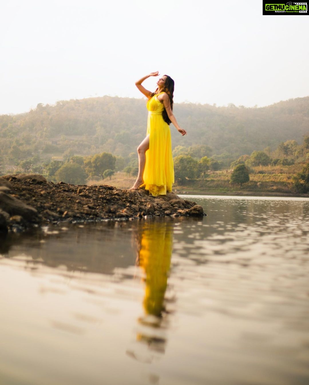 Shivangi Khedkar Instagram - And SHE flies 🦋 . . . Makeup by @muatriveni Shot by @saniasadhale Photography team @khushal_tilloo_photo @kaus_tube @netraphotography Retouched by @sudarshanmhaskar #wings #braveandbeautiful
