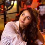 Shivangi Khedkar Instagram - Am I lost in thoughts 💭 or are thoughts lost in me ? . . . P.C : @saiketanrao #moody #foody #me