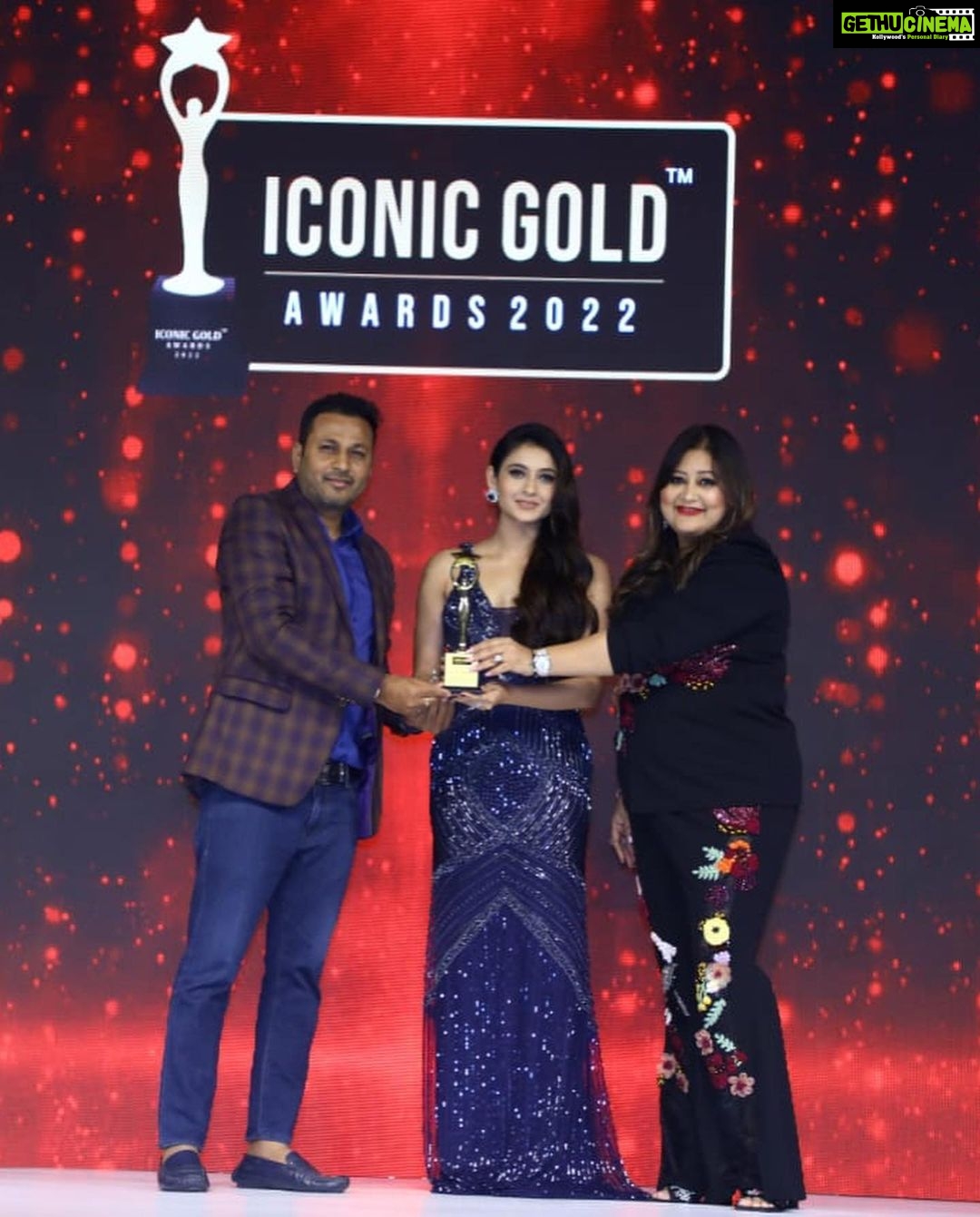 Shivangi Khedkar Instagram - To live in freedom To go forward To love your family To make something of your life To never give up That’s success🧿 Thank you to each one of you for being in my life♥️ @starplus @sandiipsikcand @fazila_sol @actorpages_ @hemantprabhu73 @pillaisada @jafarshaikh680 @iam__ro8 @shanewazsabir #mhrw #team #myfandom #saishifans #iconicgoldawards2022 . . . Styled by @tanazfatima Outfit @majesticbyjapnah Jewellery @solasta_jewellery Footwear @paioshoes Shot by @gauravmorgaonkar_ And @themayurchhabria MUA @jui_themakeupartist @iconicgoldaward