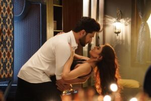 Shivangi Khedkar Instagram - Pallavi❤️Raghav
She will choose him even when he makes her mad. Her love for him simply won’t fade away because they are angry. They will fight they will be frustrated, they are humans. Still she will go to battle for him. Still , she will choose him. She will choose him, every single day. 
Watch them on Mehendi hai Rachne wali. 
Mon to Sat at 6.30pm 
Only on @starplus 
@saiketanrao 
@sandiipsikcand 
@solproductions_
Makeup and hair: @anagha_kumbhar , @i.am_akash7124_____ 
Photography : @pragalbh_kumbhar